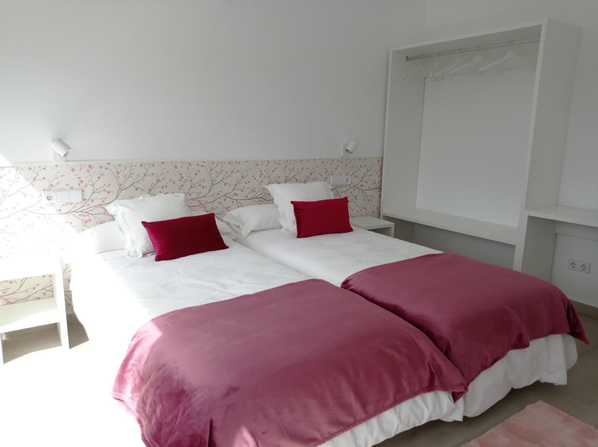 Casas Turisticas Lar Jardin - Parking Privado Santiago de Compostela Exteriör bild