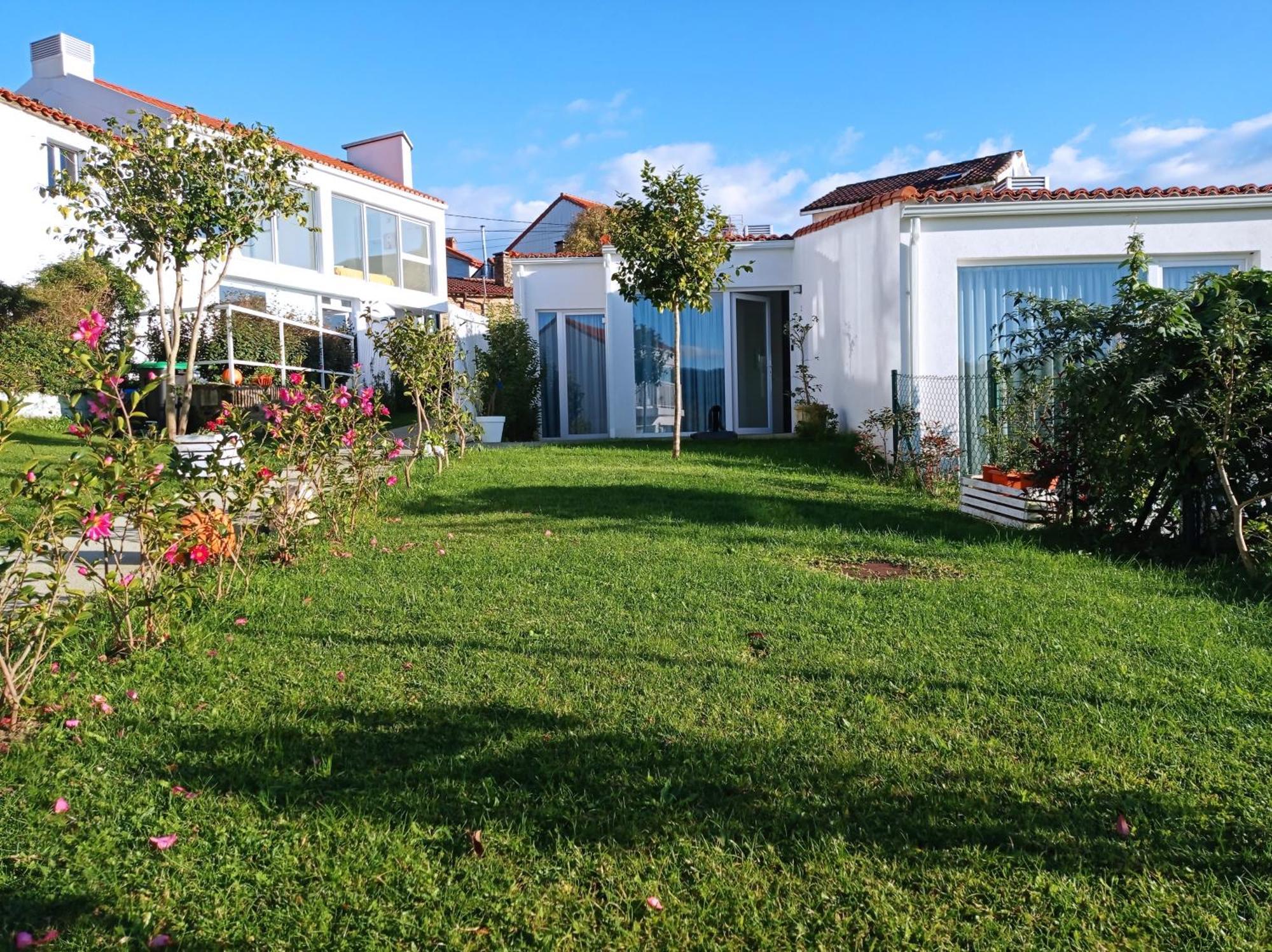 Casas Turisticas Lar Jardin - Parking Privado Santiago de Compostela Exteriör bild